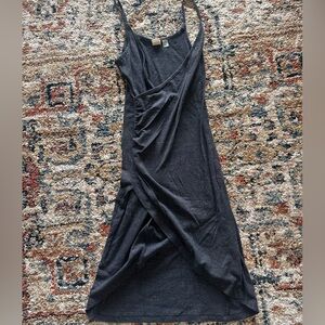 Roxy: Side scrunch beach dress Size: Small